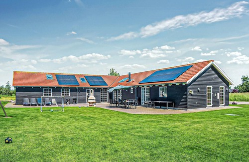 Idestrup House | Pet friendly home in Idestrup with WiFi