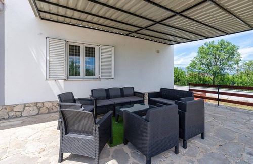Novigrad House | Pet friendly home in Pridraga with WiFi