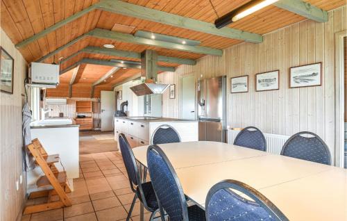 Houvig Strand House | Pet Friendly Home In Ringkøbing With Sauna