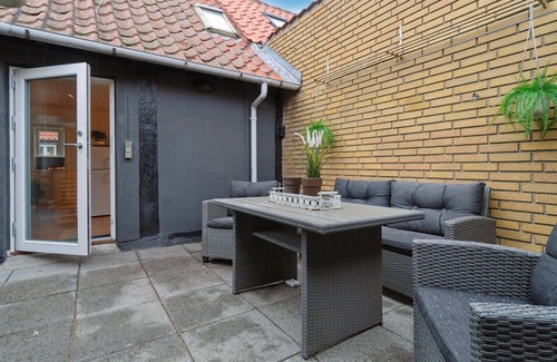 Ronne House | Pet friendly home in Rønne with kitchen