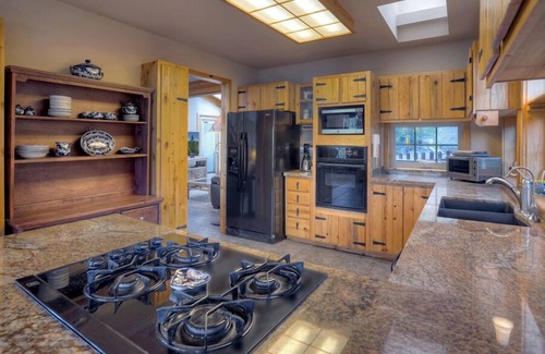 Durango - Purgatory House | Pet Friendly home on 3 Acres - Views - Fire Pit - 9 Minutes from DGO