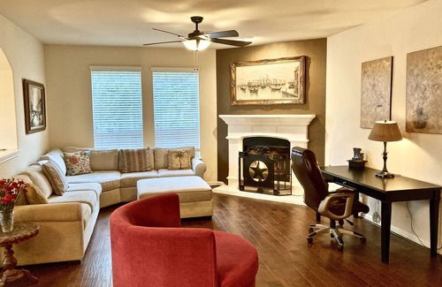 Deer Creek Ranch House | Pet Friendly Home, w/Jacuzzi & PoolTable, High Ceilings, Sleeps 9