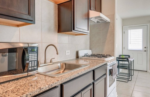 Kyle House | Pet-Friendly Kyle Home w/Yard ~ 23 Mi to Austin!