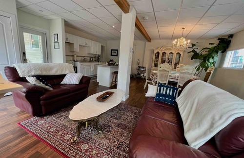 Southeast Kelowna Other | Pet Friendly Licensed Suite on Haskap Farm