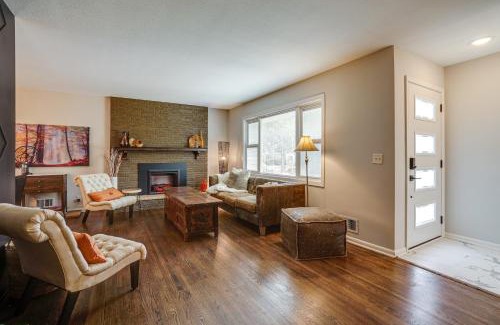 Southwest Minneapolis House | Pet-Friendly Minneapolis Home about 8 Mi to Downtown!