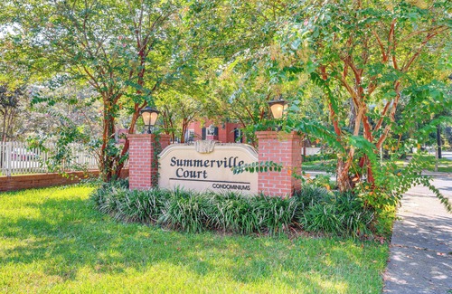 Mobile Condo | Pet-Friendly Mobile Condo ~ 4 Mi to Downtown!