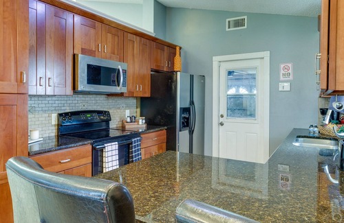 Orlando House | Pet-Friendly Orlando Home: 11 Mi to Disney World!