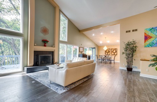 Wildwood Apartment | Pet-Friendly Pennsylvania Abode - Deck & Fireplace