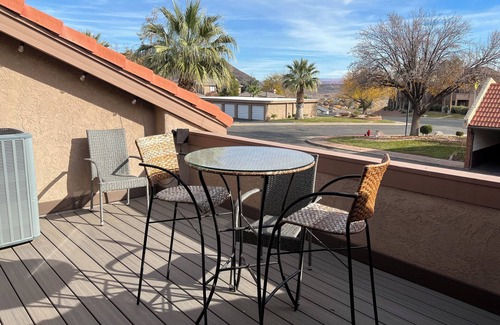 St. George Condo | Pet Friendly Relaxing Condo in St. George near Zion N.P. Resort w/Pools