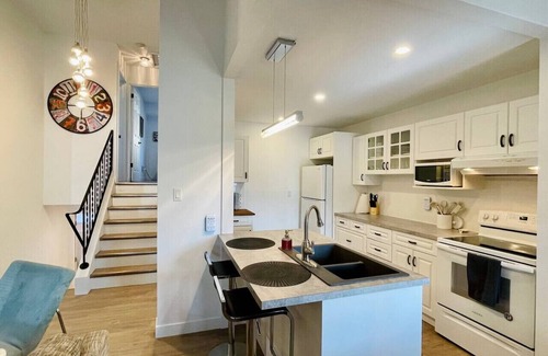 Lethbridge House | Pet-friendly Renovated Home Near University!