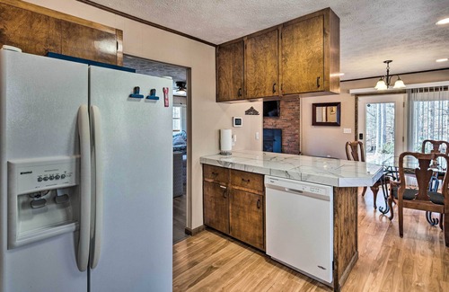 Saluda House | Pet-Friendly Saluda Home w/Mountain Views!