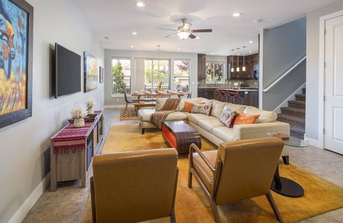 Moab House | Pet-Friendly | Same Day Booking | Free Townies | Pool/Spa | DT Location | 602
