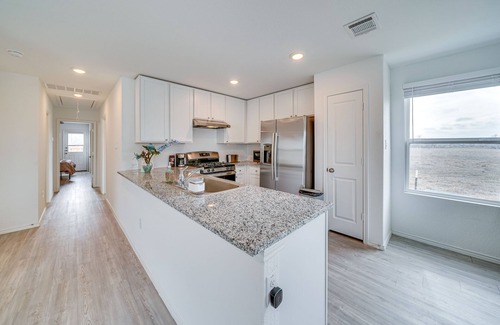 San Antonio House | Pet-Friendly San Antonio Home ~ 9 Mi to Lackland!