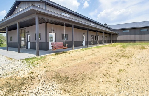 Highland Center Apartment | Pet-Friendly Selma Studio w/ On-Site Ranch!