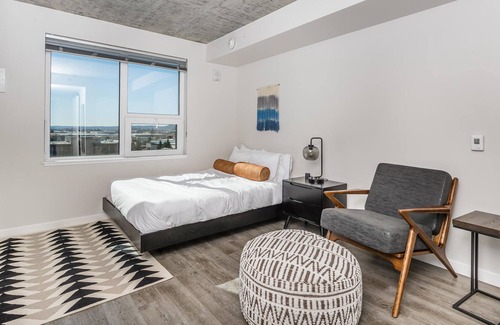 Southcenter Apartment | Pet-Friendly Studio in Tukwila Near Kaiser, w/ Gym