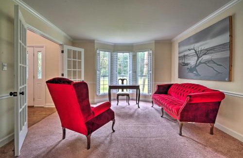 Huger House | Pet-Friendly Suburban Escape with Deck and Grill!