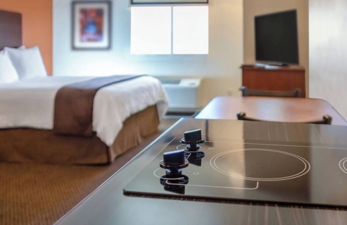 Soncy Hotel | Pet-Friendly Suite Near Westgate Plaza & Amarillo Botanical Garden with Kitchen