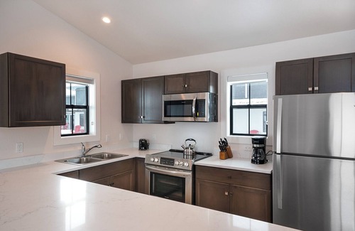 Bigfork House | Pet Friendly! The Jewel View Cottages Unit 8