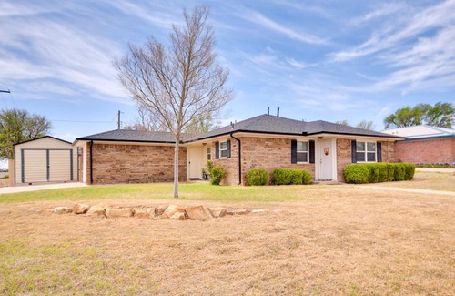 Canyon House | Pet-Friendly Vacation Rental with Yard in Canyon