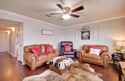 Canyon House | Pet-Friendly Vacation Rental with Yard in Canyon