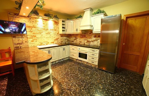 Almunecar Villa | Pet-Friendly "Villa Serymar" with Stunning Moutain and Sea Views, Private Pool, Terrace, A/C & WiFi