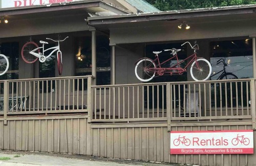 North Raleigh House | Pet Friendly & Walking Distance to Falls Lake