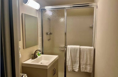 Fort Pierce Apartment | Pet & Large Boat OK 1 Bed Studio Near Marina & Beach Private Lot Sleeps 2