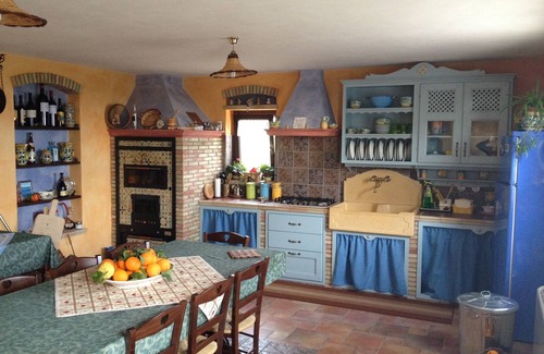 Sciacca Apartment | Petalo Rosso, apartment in villa with garden and wonderful panoramic view