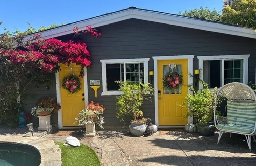 Petaluma Apartment | Petaluma Wine Country relaxing get away w/salt water pool/spa close to downtown