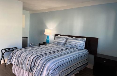 Geneva-on-the-Lake Hotel | Pete's Lakefront Motel, LLC