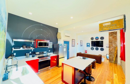 Enterprise Condo | Pete's Point is part of the Litch Hotel: fully equipped,Luxury vacation rental condos
