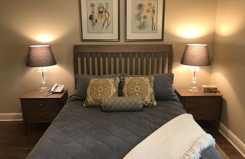 Farmdale Bed & Breakfast | Peter Allen Inn & Event Center