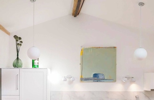 Blasimon Cottage | Petit Est Eco Cottage in large private garden near Saint-Émilion