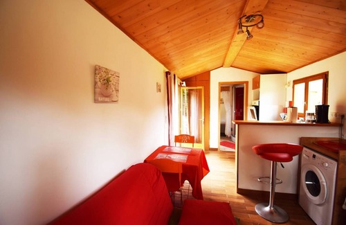 Reaup-Lisse Apartment | Petite habitation au cœur des pins, à Réaup-Lisse en Lot-et-Garonne