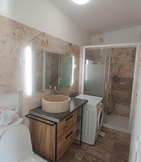 Binic-Etables-sur-Mer Ski Chalet | Petite maison calme près de la mer