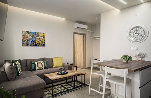 Old Town Apartment | Petite Palace Apartment by Konnect, Old Corfu Town