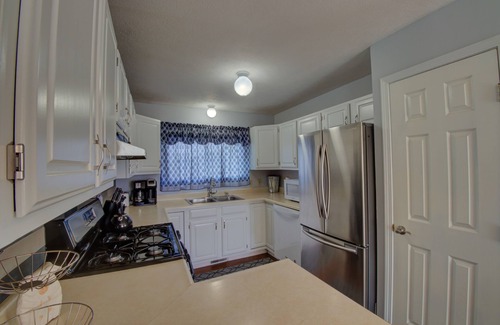 Petoskey House | Petoskey's "Peeks of the Bay"