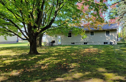 Petoskey House | Petoskey's " Stay while you Play"
