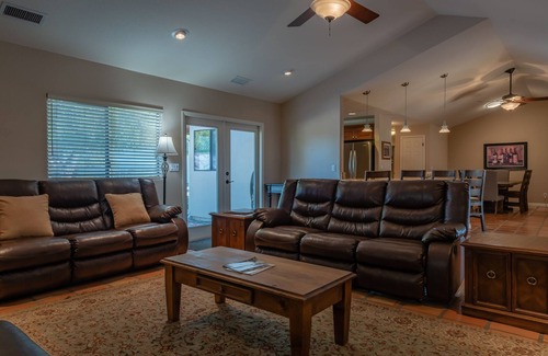 Paso Robles House | Petrae Vineyard-Acres of Private Vineyard and Endless Wine Country Views!