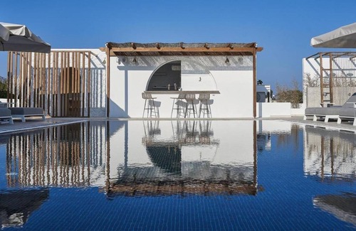 Agios Georgios House | Petri Suites Comfort Suite Garden View BB 3 people