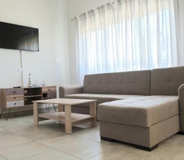 Keramoti Apartment | Petrino Studios