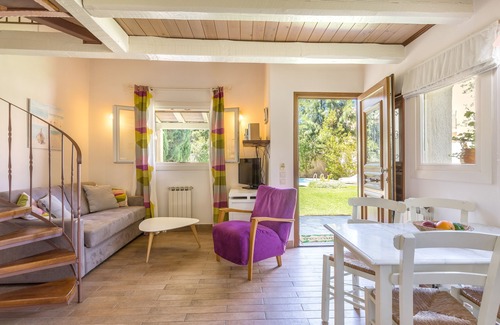 Dassia Villa | Petrinos Cottage in Dassia, Private pool, A/C, WiFi, 300m to the beach.