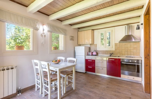 Dassia Villa | Petrinos Cottage in Dassia, Private pool, A/C, WiFi, 300m to the beach.