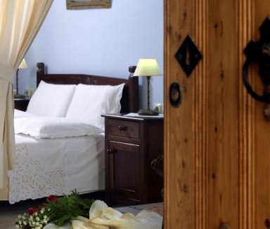 Choudetsi Apartment | Petronikoli Traditional House