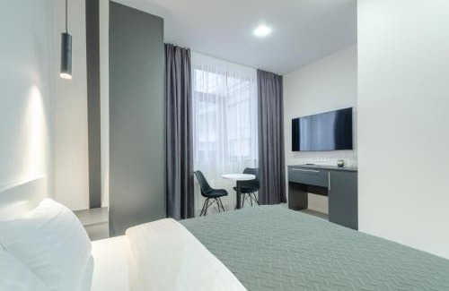 Kyiv Apartment | Petrovdom Apartments 14-2 in RC Diplomat Hall, Zhylianska 59