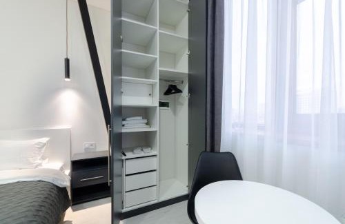 Kyiv Apartment | Petrovdom Apartments 14-2 in RC Diplomat Hall, Zhylianska 59