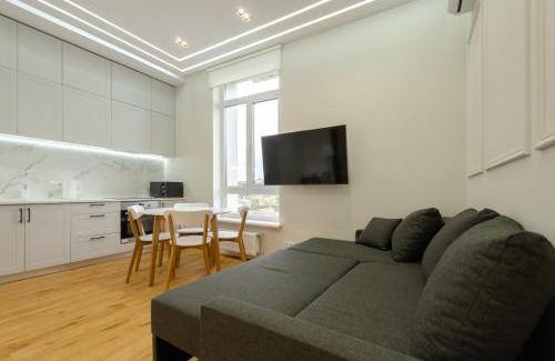 Kyiv Apartment | Petrovdom Apartments 5-46 in RC Zhemchuzhyna 38, Zhylianska 68