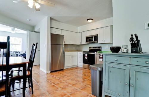 Holmes Beach House | PETS STAY FREE! Heated Pool 1.5 Blocks from Beach Good for Couples or Families