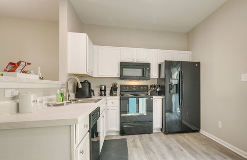 Southeast Raleigh House | Pets Welcome: Townhome w/Patio in Raleigh!
