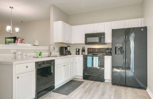 Southeast Raleigh House | Pets Welcome: Townhome w/Patio in Raleigh!